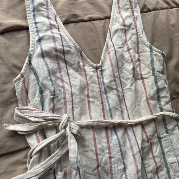 American Eagle V-Neck Striped Jumpsuit - Picture 5 of 10